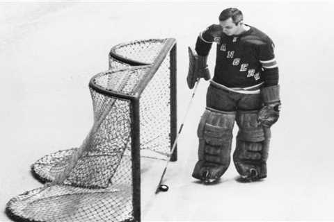 How Eddie Giacomin’s controversial Rangers exit unfolded