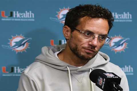 Huge ‘caveat’ will decide if Dolphins owner fires Mike McDaniel