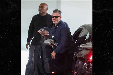 Jimmy Kimmel All Smiles After 'Live!' Suspension