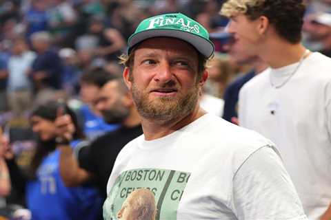 Dave Portnoy rips ‘narrow minded’ Michael Wilbon over Bruce Pearl retirement take