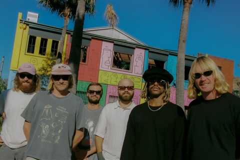 Ocean Alley Found Their ‘Cruisy’ Groove With Rock Producer Nick DiDia on ‘Love Balloon’