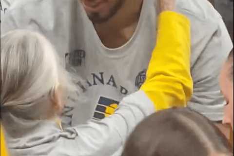 Tyrese Haliburton mourns ‘the first lady of Indiana basketball’ after Nancy Leonard dies at 93