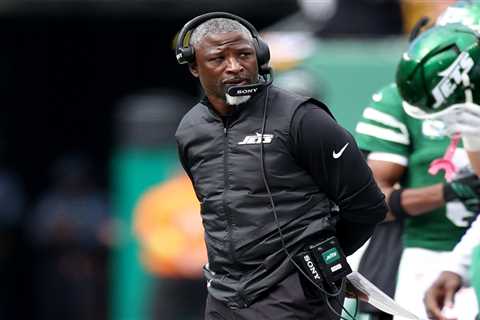 Jets vs. Dolphins prediction: ‘Monday Night Football’ player props, odds, picks