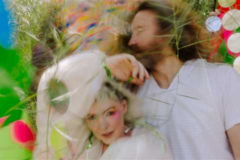 Sylvan Esso Is Pulling Its Catalog From Spotify