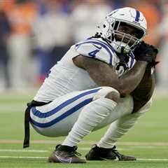 Xavien Howard abruptly retires from NFL after just four games with Colts