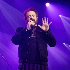 Counting Crows’ Adam Duritz to Receive Bob Saget Legacy Award at 2025 Cool Comedy Hot..