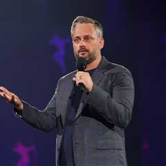 Nate Bargatze’s ‘Big Dumb Eyes’ Tour: How to Get Affordable Tickets Online