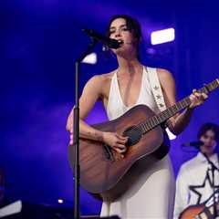 Gracie Abrams Red Rocks Show to Be Livestreamed on Apple Music Live