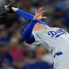Freddie Freeman’s World Series pop-up misplay doesn’t end up costing Dodgers