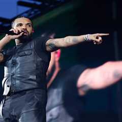 Drake Trolls Shohei Ohtani & Los Angeles Dodgers With Toronto Blue Jays 1 Win From World..