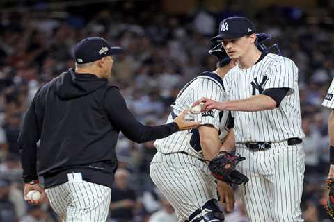 The Yankees slipped to one loss away from disaster — and we’re talking about Aaron Boone again