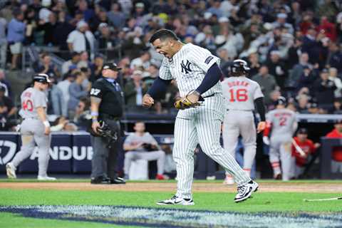 Fernando Cruz was all fired up after escaping Yankees’ seventh-inning jam