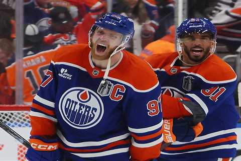 Connor McDavid signs short-term $25 million contract extension in massive Oilers boon