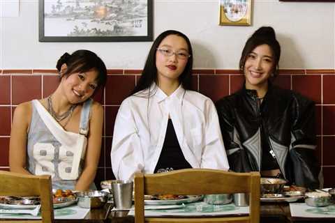 ‘KPop Demon Hunters’ Singers Light Up ‘Tonight Show’ Stage With First Live Performance of No. 1..