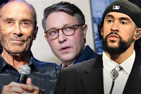 Lee Greenwood Agrees With Mike Johnson, 'I'd Be Great for Super Bowl Show'