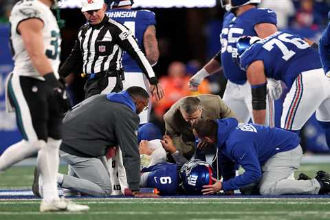 Giants survive another Jaxson Dart injury scare after Russell Wilson’s brief appearance