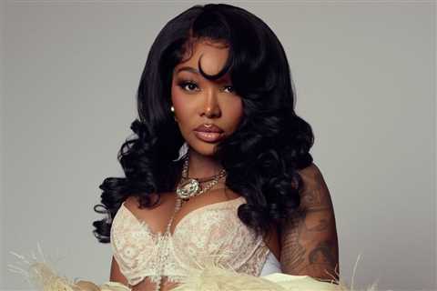 Watch Summer Walker Reveal ‘Finally Over It’ Album Release Date While Taking a Lie Detector Test