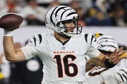 Bengals’ Joe Flacco outlasts Steelers’ Aaron Rodgers in instant classic