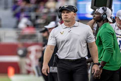 Top college football sports betting promos: Complete list of best betting bonuses