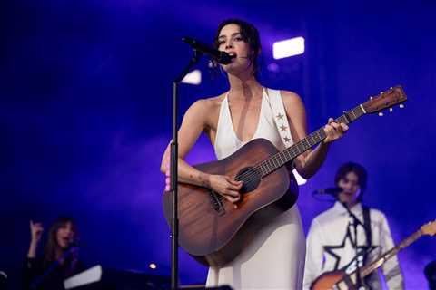 Gracie Abrams Red Rocks Show to Be Livestreamed on Apple Music Live