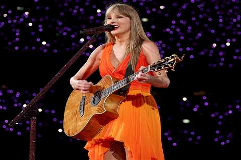 Here’s Why Fans Think Taylor Swift Is Going to Appear on the ‘Call Her Daddy’ Podcast