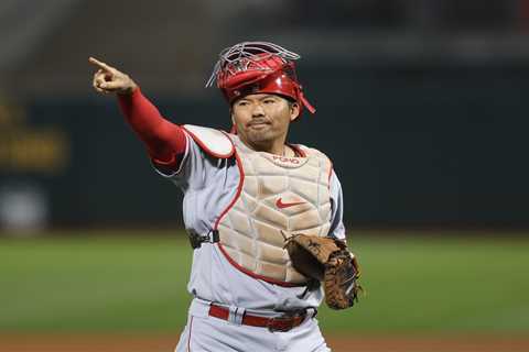 Angels naming Kurt Suzuki new manager after Albert Pujols talks fizzled