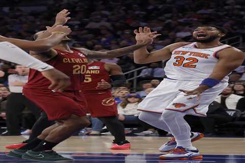 Karl-Anthony Towns has ‘one hell of a day’ as he plays through quad strain