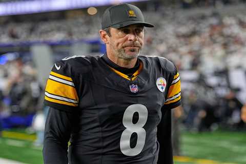 Cowboys vs. Broncos, Packers vs. Steelers predictions: NFL Week 8 odds, picks