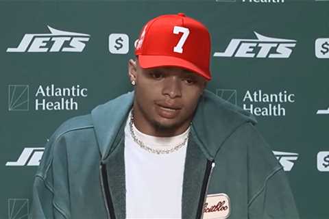 Justin Fields Opens Up On Crying In Closet During Emotional Week