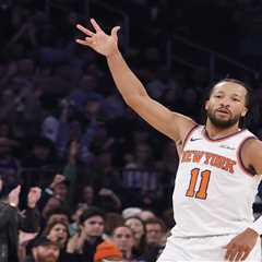 Jalen Brunson quiets early Knicks concerns with MVP-level outing for win over Bulls to end skid