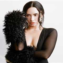 Demi Lovato Scores First No. 1 Dance Album With ‘It’s Not That Deep’