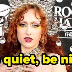 Here's How Fans Are Reacting To Red Carpet Photographers Being Warned To Be Nice To Chappell Roan