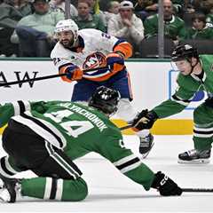 Islanders’ gritty road win over Stars marred by late injury to Alexander Romanov