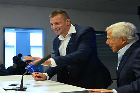 Brian Hoyer tells The Post about the deeper meaning behind Rob Gronkowski’s one-day Patriots..