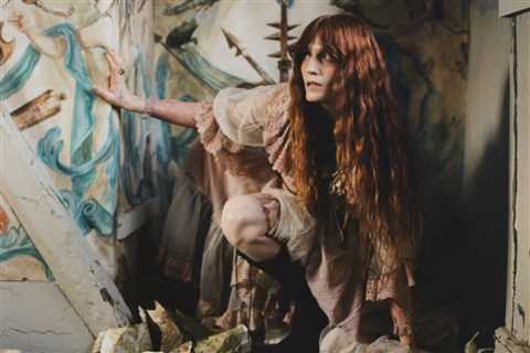 Florence + the Machine’s ‘Everybody Scream’ Debuts at No. 1 on 6 Billboard Album Charts