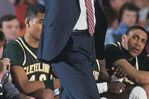 Kevin Mackey, who led Cleveland State to historic NCAA upset over Indiana, dead at 80