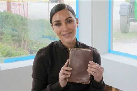 Kim Kardashian Pays $80K for Bible Dad Gave O.J. Simpson