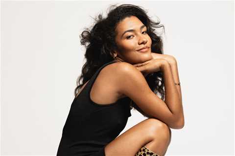 Olivia Dean Dazzles With ‘Man I Need’ Performance at 2025 ARIA Awards: Watch