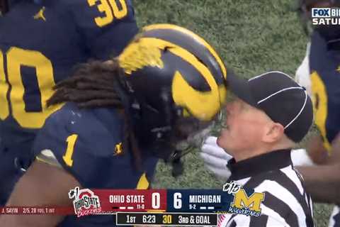 Michigan player appears to headbutt ref — but is not ejected from Ohio State clash
