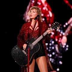 Taylor Swift Returns to No. 1 on ARIA Chart With ‘The Life Of A Showgirl’