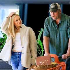 Gwen Stefani and Blake Shelton Shop Together Amid Divorce Rumors