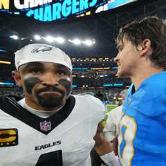 What Nick Sirianni thinks about Eagles benching Jalen Hurts as worries grow