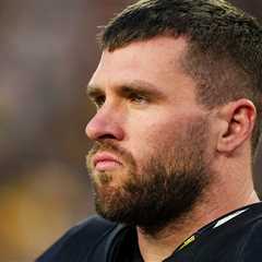 T.J. Watt Hospitalized With Lung Issue, Game Status Unknown