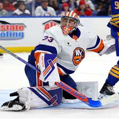 Islanders goalie rips questionable goal in loss: ‘only guy who saw it was the ref’