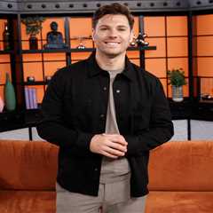 Hunky ex-Long Island star QB scores as Hallmark’s new ‘Mr. Christmas’