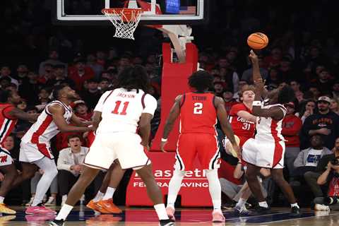 St. John’s escapes with win over Ole Miss despite brutal shooting, late-game woes