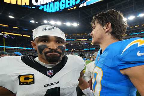 What Nick Sirianni thinks about Eagles benching Jalen Hurts as worries grow