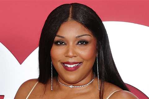 Lizzo Accusers Abandon Fat-Shaming Claims in Sexual Harassment Lawsuit