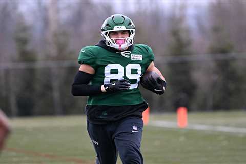 Jets extend Jeremy Ruckert on $10 million deal