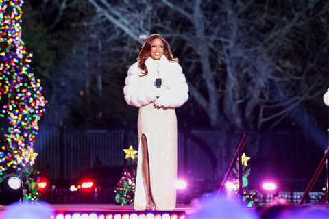 20 New Christmas Songs for the Holidays